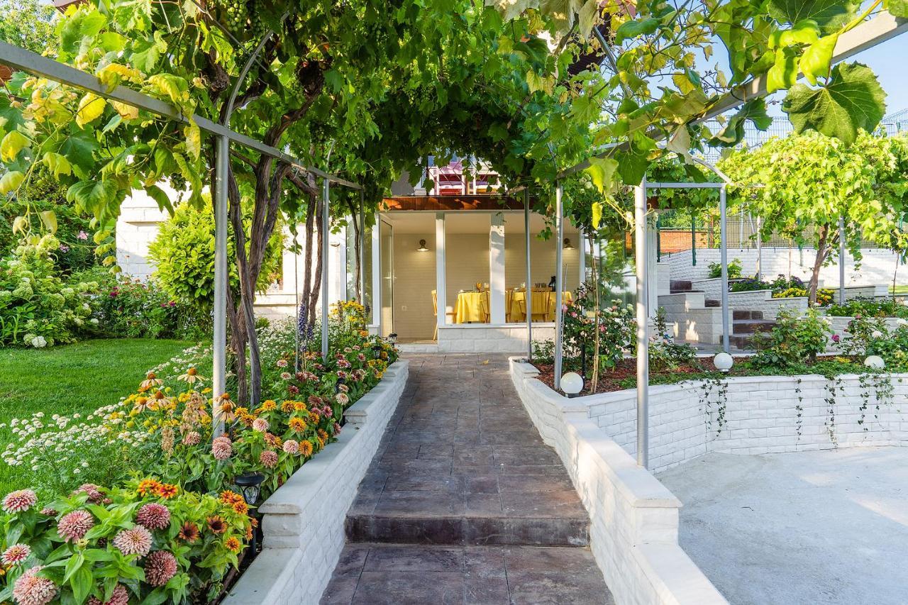 Casa De La Mare - Albena Villa Exterior photo