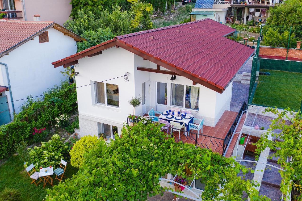 Casa De La Mare - Albena Villa Exterior photo